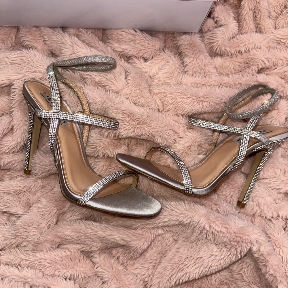 SOLD Steve Madden Silver Stiletto Heels